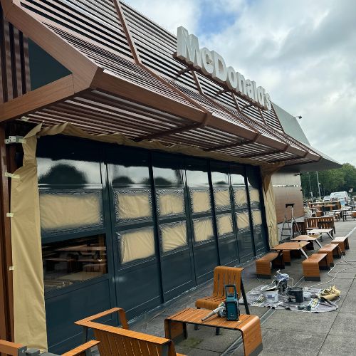 Zakelijk spuitwerk door Winkoop Airless
